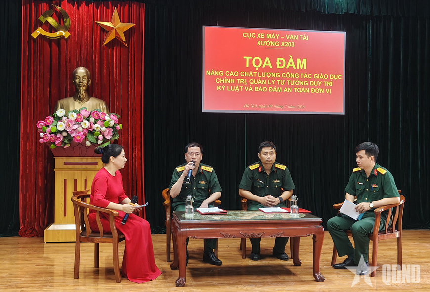 Nâng cao chất lượng giáo dục chính trị, quản lý tư tưởng và giữ nghiêm kỷ luật tại Xưởng X203